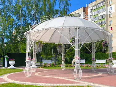 Сквер Заречного Дома бракосочетания